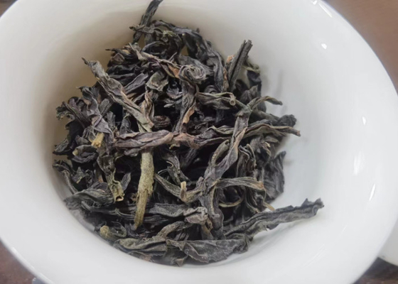 Jin Junmei caja de regalo enlatada de 80 g de té Wuyi flor de montaña de semillas pequeñas fábrica de té Lianyun mayorista