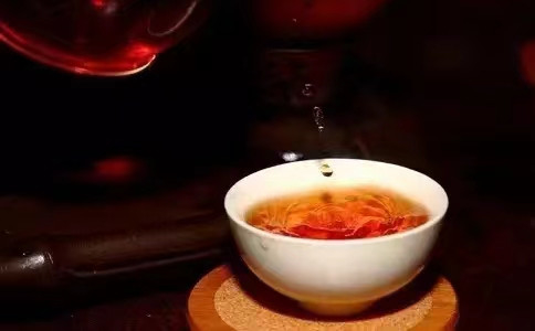 El té negro de Shan Xiaochong 80 gramos enlatado caja de regalo de té Wuyi Shan Xiaochong Lianyun fábrica de té al por mayor
