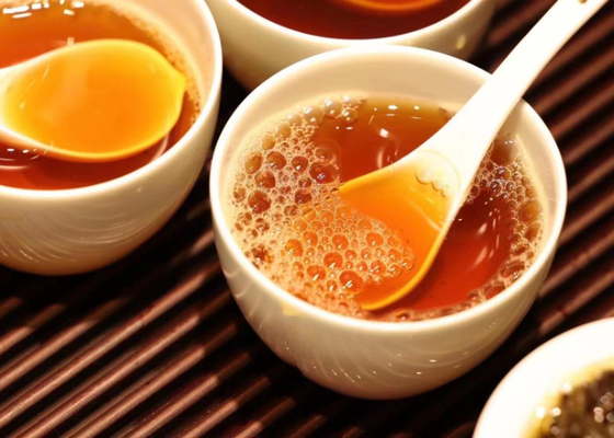2022 Nuevo té de cabeza primavera Wuyi Montaña té negro Zhengshan pequeñas flores frutales alta montaña té silvestre Tongmu Guan SAN t