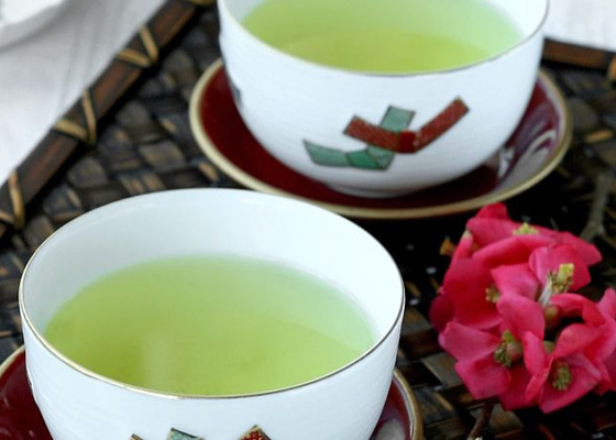 Te negro de Souchong horneado a alta temperatura, Junmei de plata, una o dos semillas.